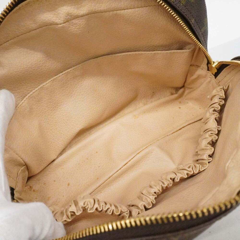 LOUIS VUITTON Authentic Brown Monogram Pouch - Picture 4 of 9